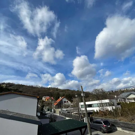 Haus Am Berg Holiday home Hinterbruehl